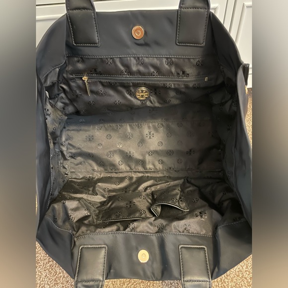 Tory Burch tote - Picture 3 of 4